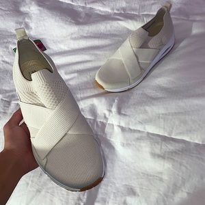 Women’s Skechers Uno Cross Knit Sneakers